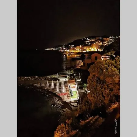 Apartamento Casa Con Vista Stupenda Sul Mare Imperia