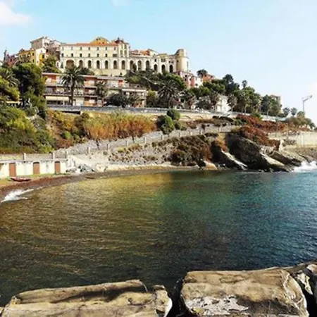 Casa Con Vista Stupenda Sul Mare Imperia
