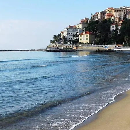 Apartamento Casa Con Vista Stupenda Sul Mare Imperia