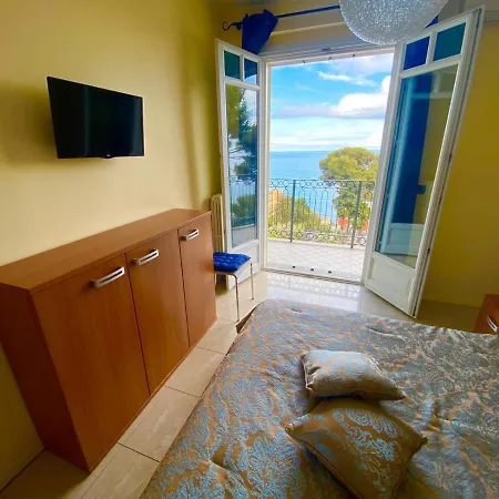 Casa Con Vista Stupenda Sul Mare *